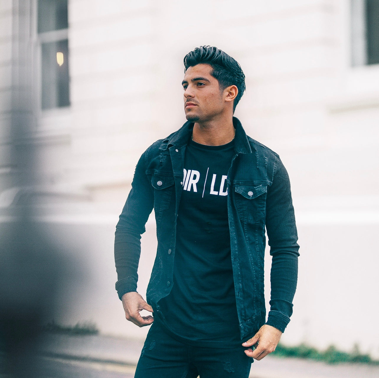 BLACK DISTRESSED DENIM JACKET