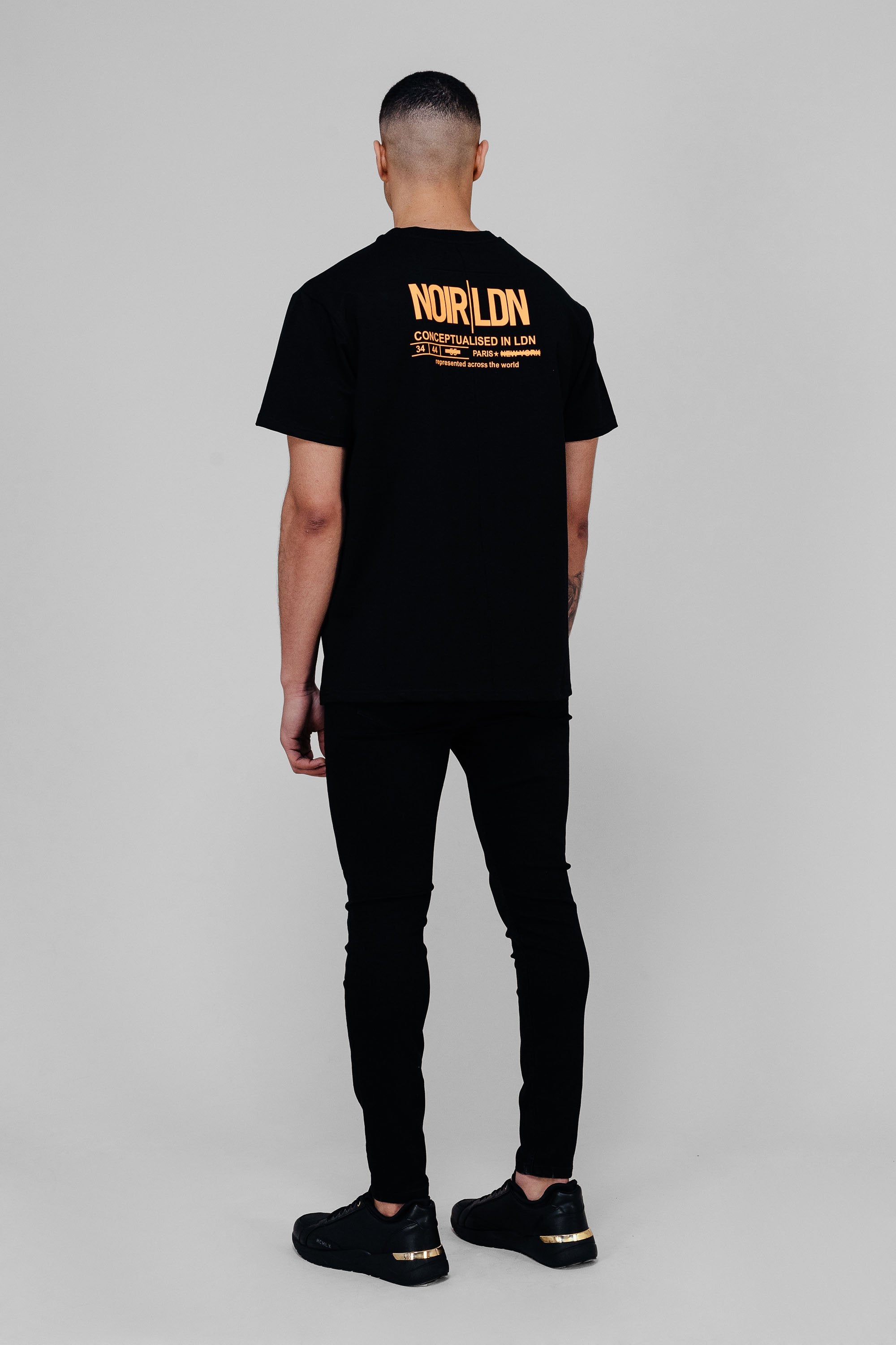 BLACK/ORANGE T-SHIRT